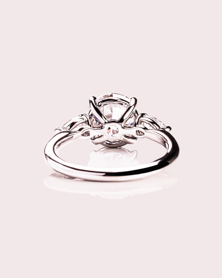 Nicola - Round & Pear Silver