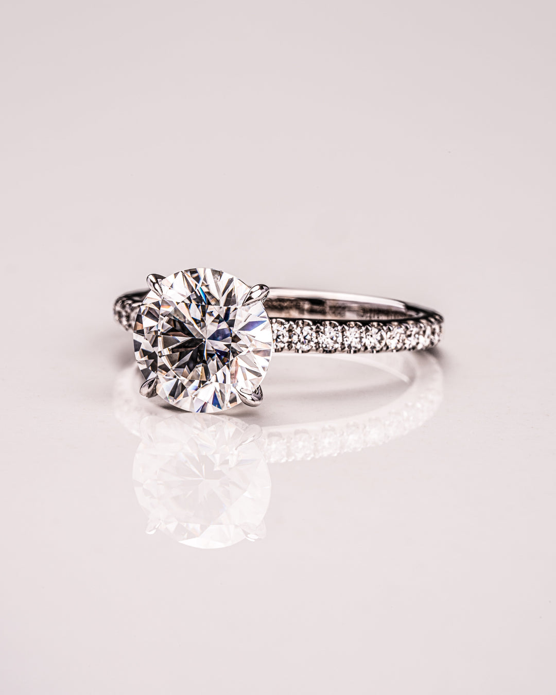Jody - Round Silver