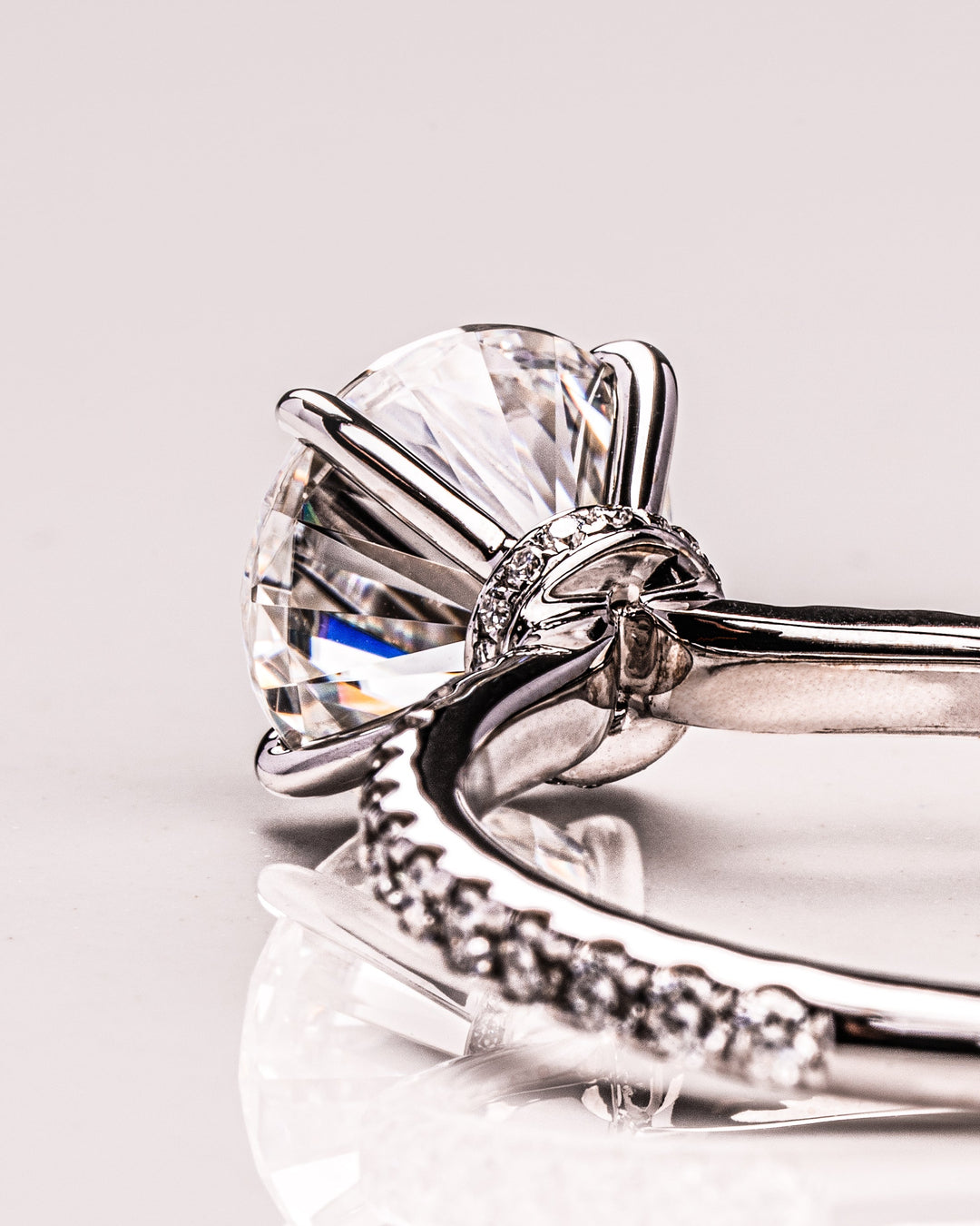 Jody - Round Silver