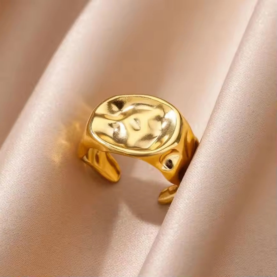 Adjustable Golden Forged Seal Ring 0