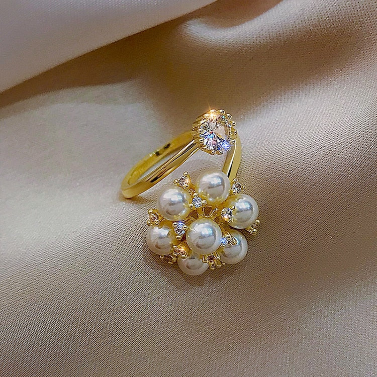 Adjustable Pearl Ring - Timeless Elegance for Every Occasion 1