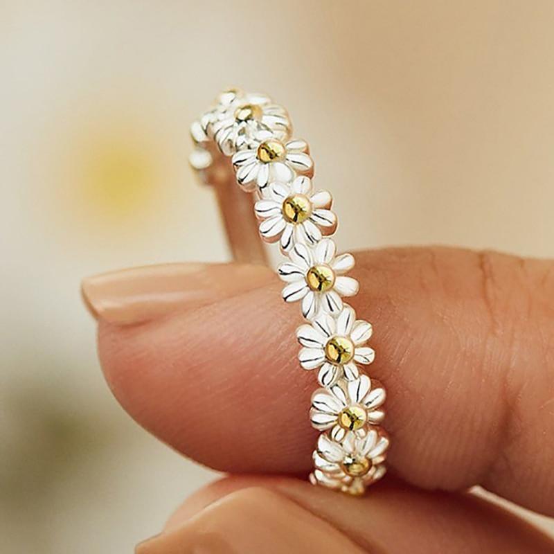 Adjustable Silver Hand Painted Enamel Daisy Ring - Unique, Lightweight Design 0
