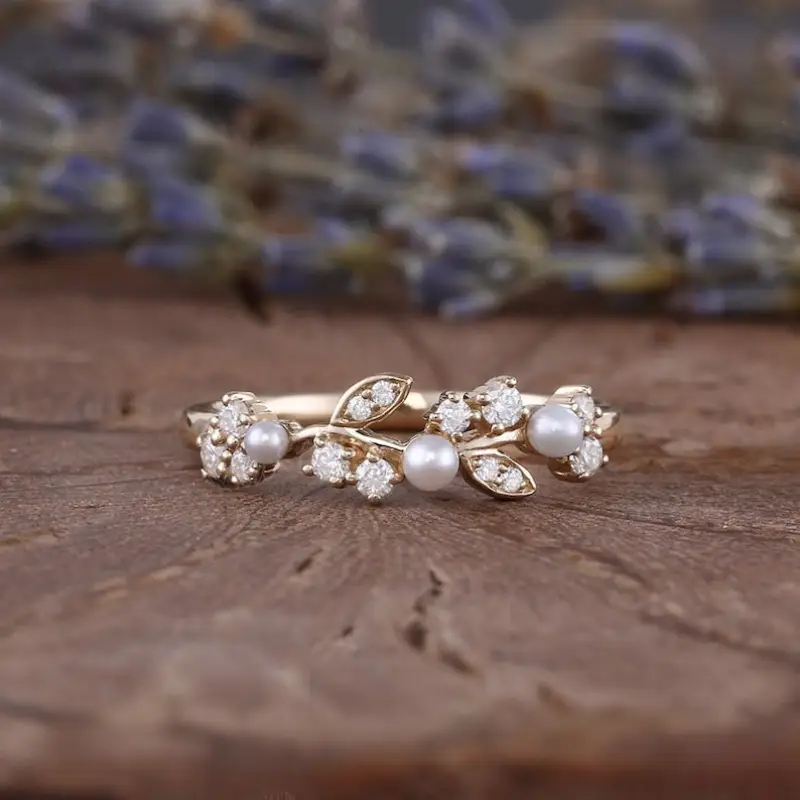 Bright Leaf Pearl Ring - A Timeless Symbol of Strength 0