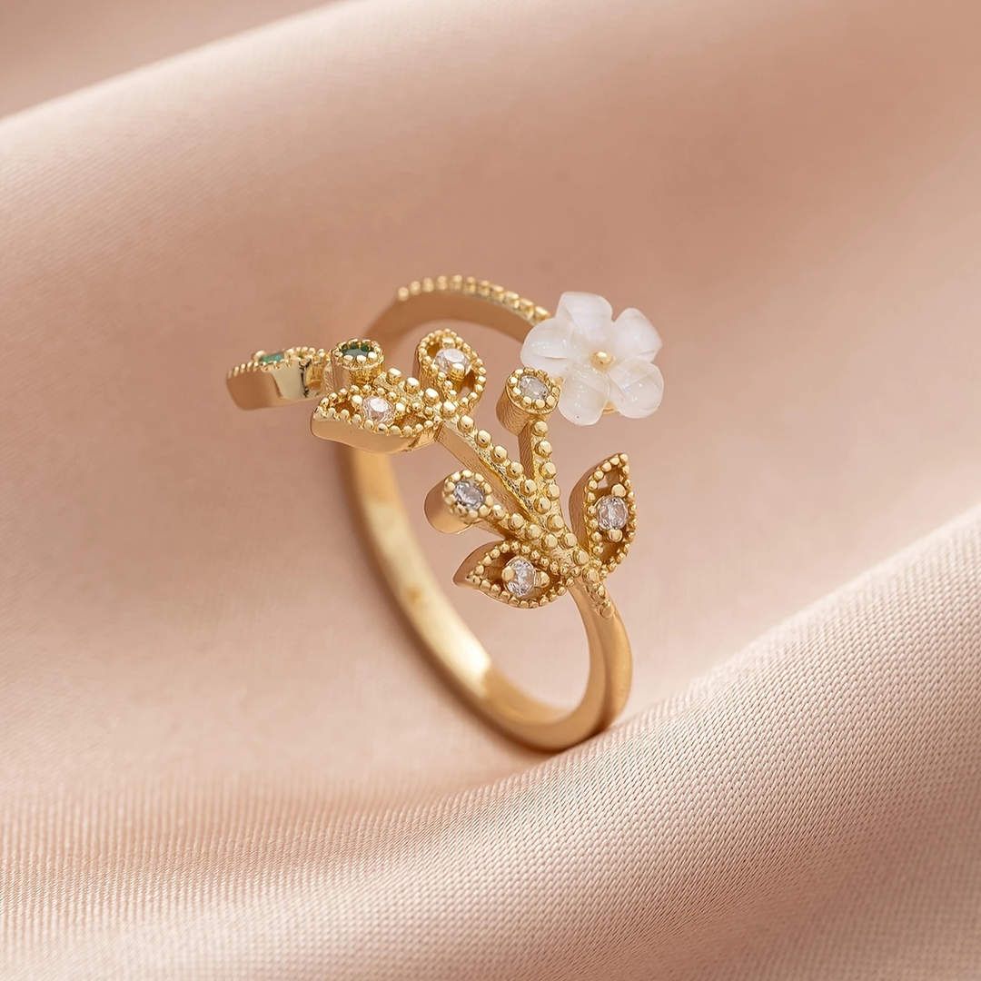 Crystal Bright White Flower Ring 0