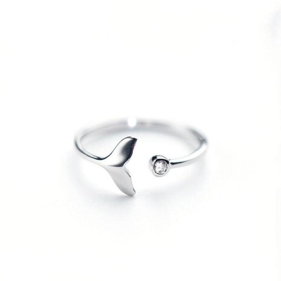 Dolphin Tail Ring in 925 Sterling Silver with Adjustable Zirconia 2