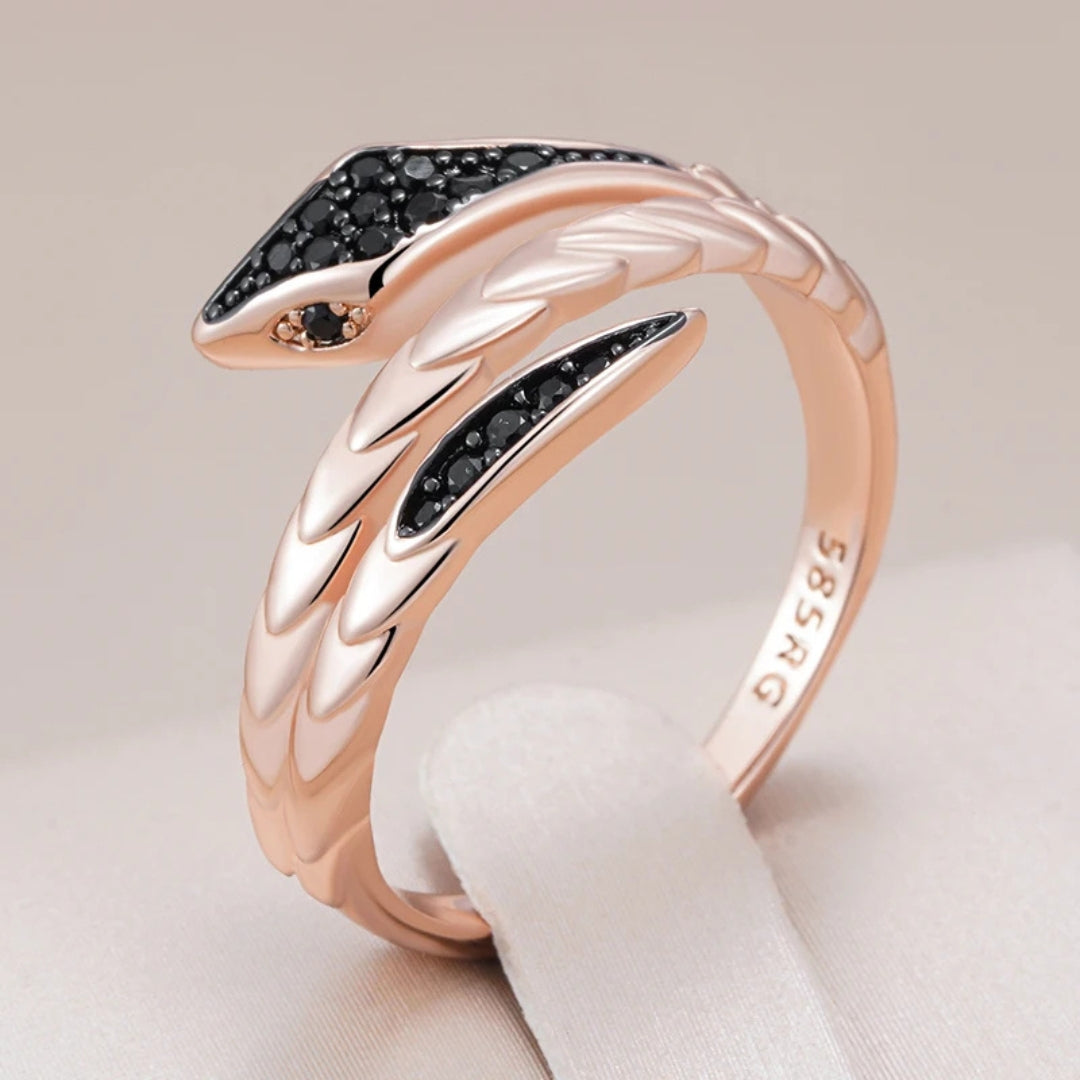 Elegant Black Serpent Gold Ring 0