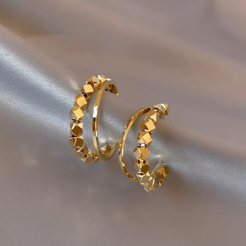 Elegant Cubic Gold Earrings for Everyday Sophistication 0