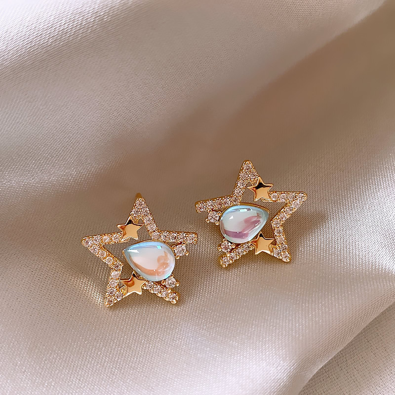 Elegant Diamond Star Earrings for Women - Everyday Sophistication 0