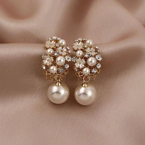 Elegant Flower Pearl Earrings for Effortless Sophistication 0