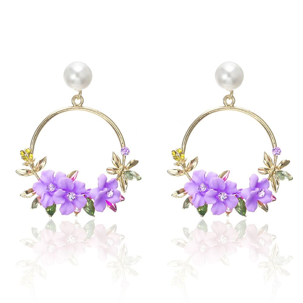Elegant Gold Flower Pearl Earrings for Women - Lightweight & Versatile Design 0