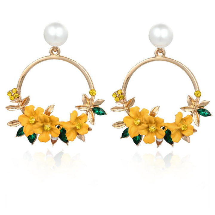 Elegant Gold Flower Pearl Earrings for Women - Lightweight & Versatile Design 3