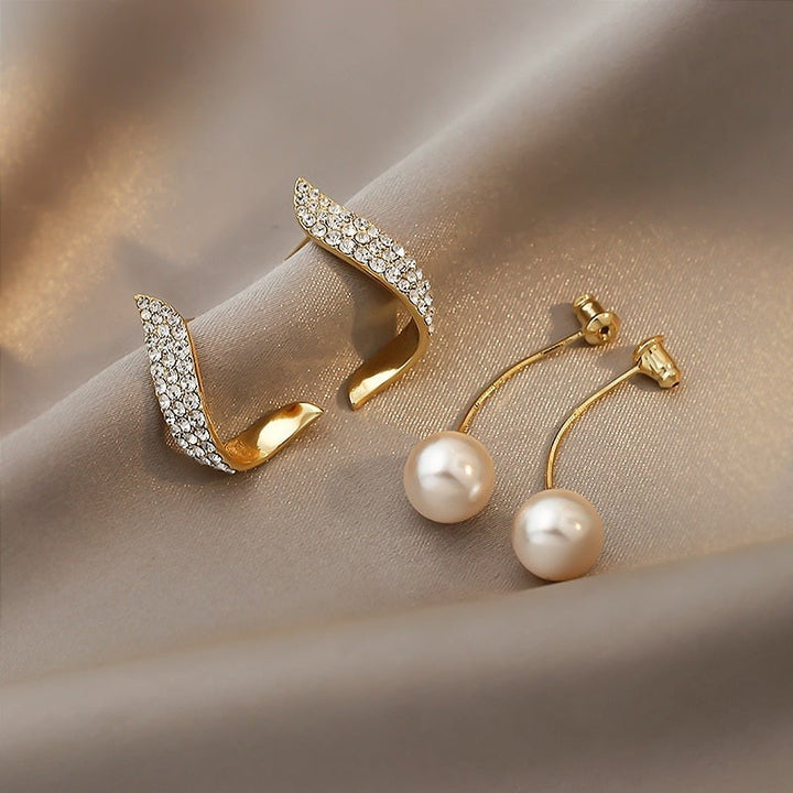 Elegant Gold Pearl Earrings for Everyday Sophistication 2