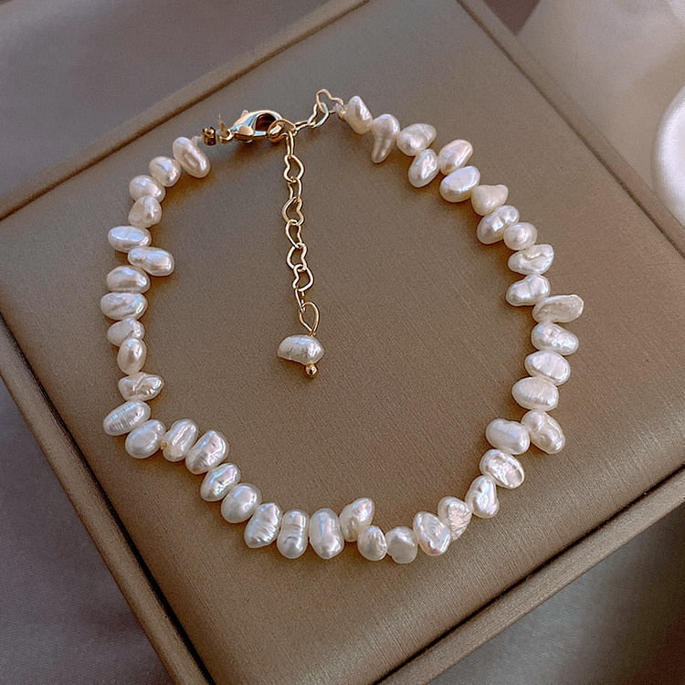 Elegant Handcrafted Pearl Bracelet for Timeless Style 0