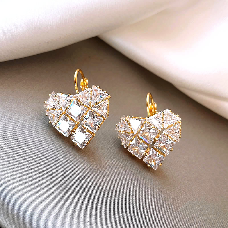 Elegant Heart-shaped Crystal Earrings 0