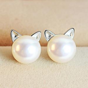 Elegant Kittens Earrings with Cultured Pearls and Silver 0