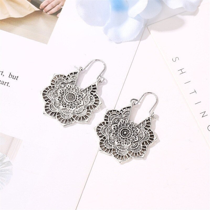 Elegant Lotus Mandala Earrings for Women - Lightweight Everyday Jewelry 3