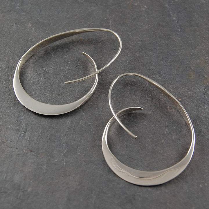 Elegant Spiral Shaped Earrings for Women - Lightweight, Versatile Design 2