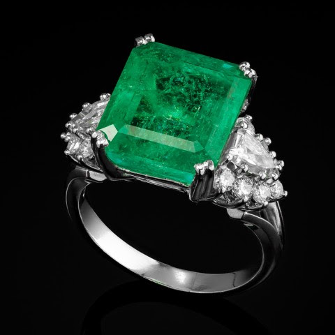 Green Cubic Zirconia Elegant Ring 0
