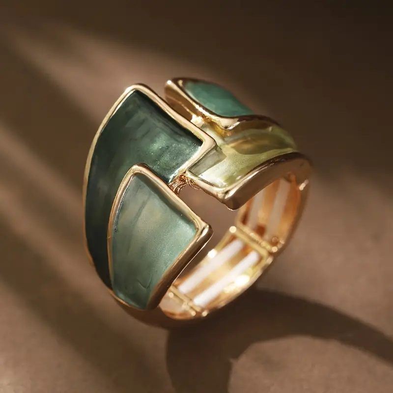 Green Enamel Gold Ring - Timeless Elegance for Every Occasion 0