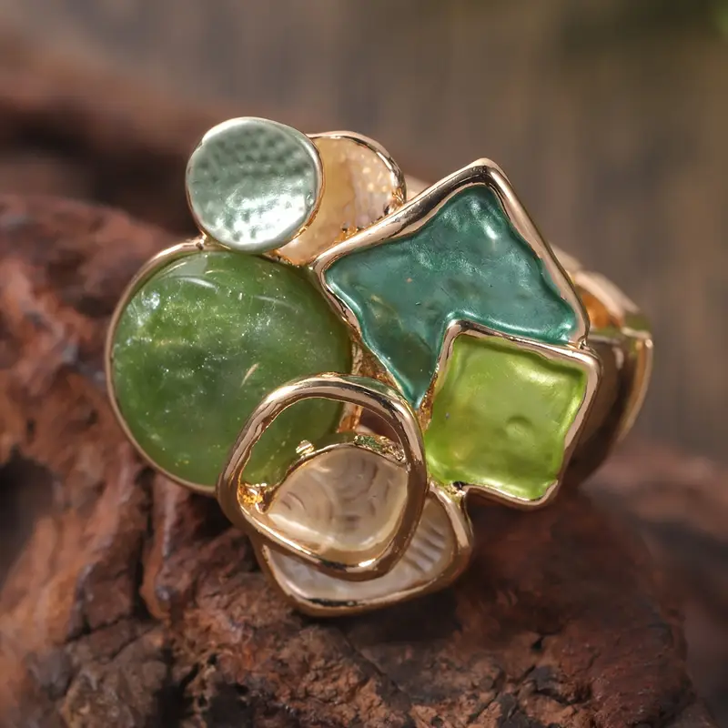 Green Handpainted Gold Ring - Timeless Elegance 0