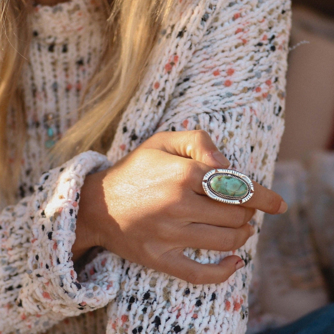 Green Oval Stone Silvered Ring 0