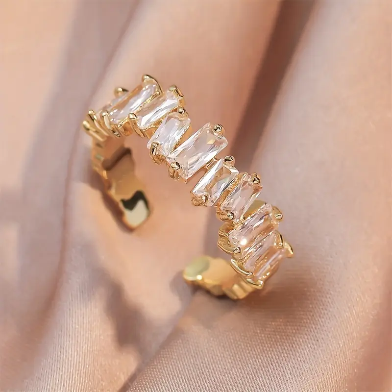 Inlaid White Glass Gold Ring 0