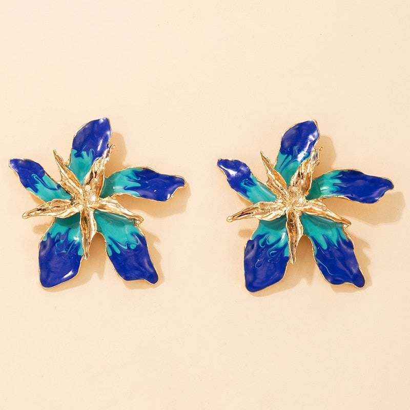 Lucky Flowers Gold Earrings for Everyday Elegance 0