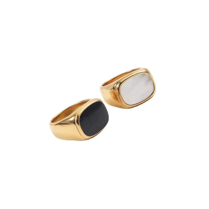 Serica Nivalis Ring Gold