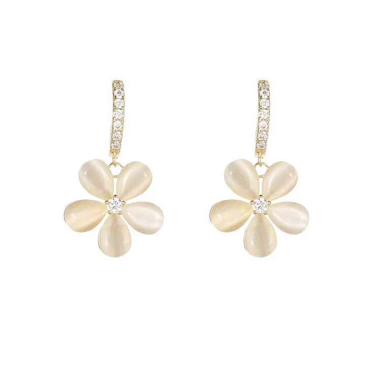 Ignatia Bellastra Earrings Gold