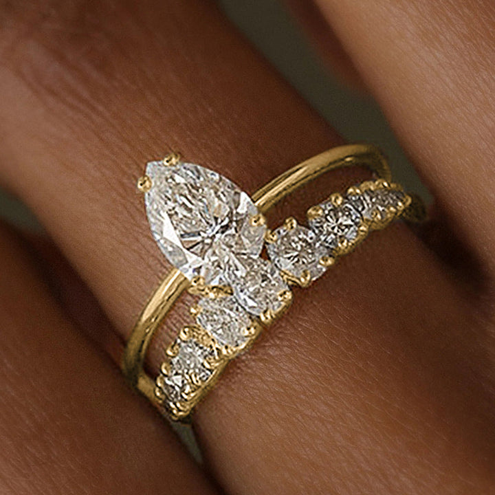 Vivienne Hartley Ring Gold