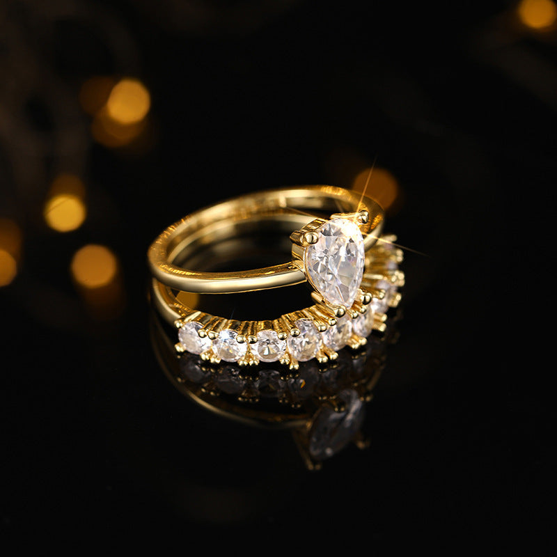 Vivienne Hartley Ring Gold