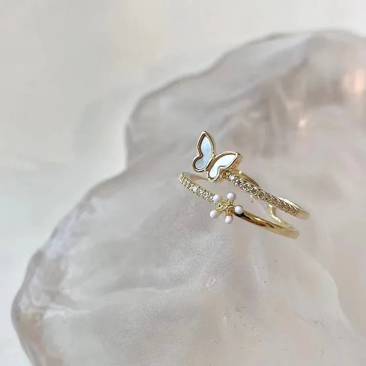 Nerissa Claravia Ring Gold