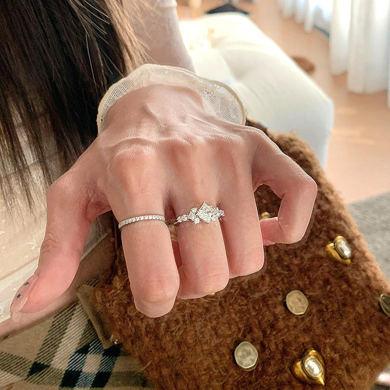 Vera Collette Ring Silver 12k