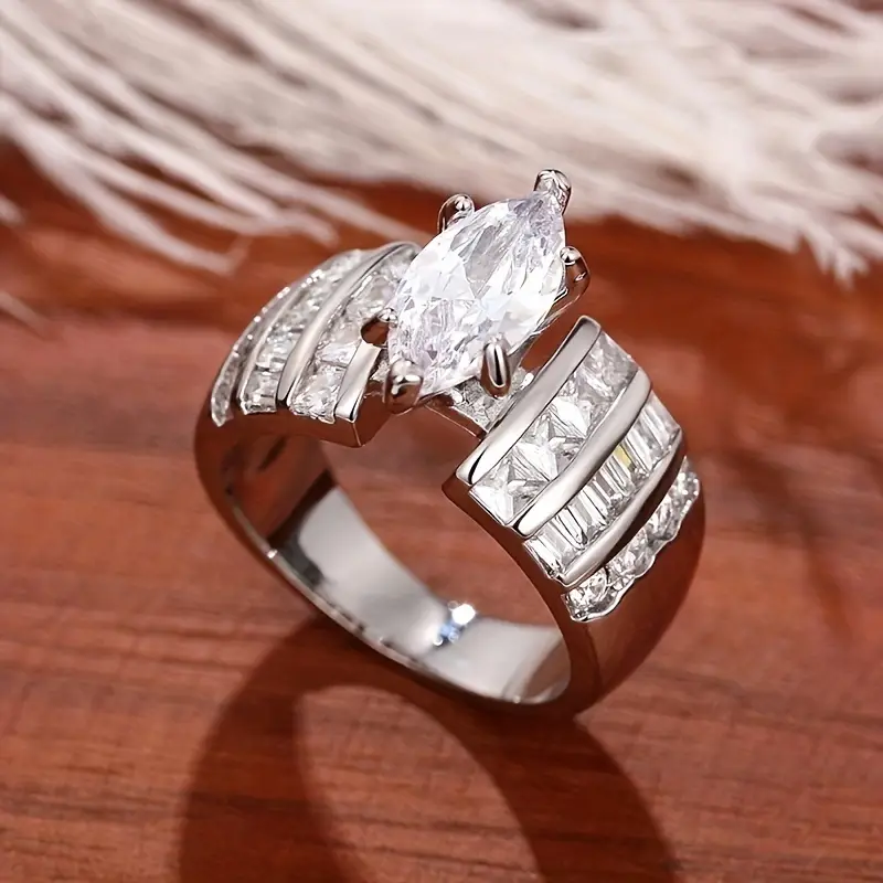 Oval Zirconia Silver Ring - Timeless Elegance 0