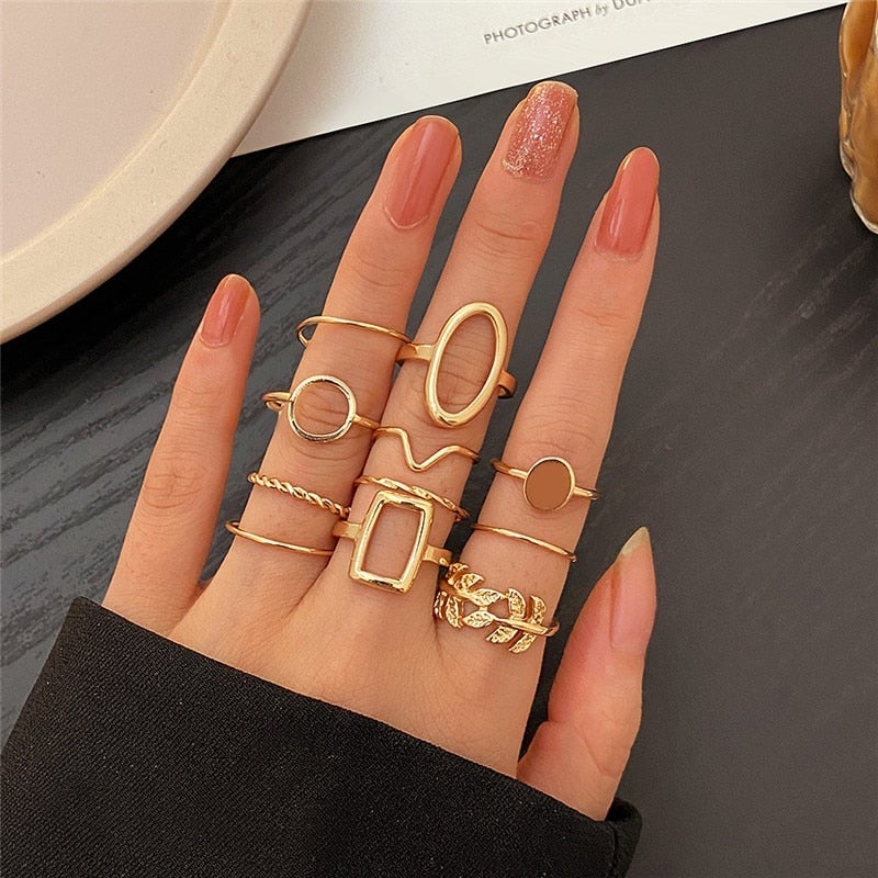 Pack of 11 Timeless Vintage Silver Rings 1