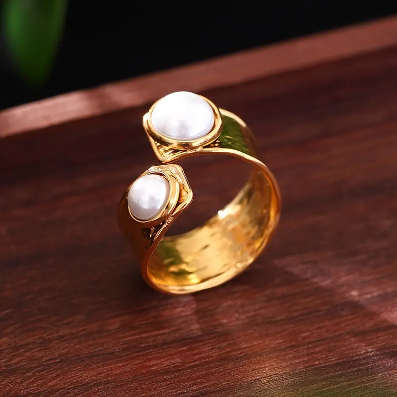 Pearl Golden Spiral Ring - Timeless Elegance for Every Occasion 0