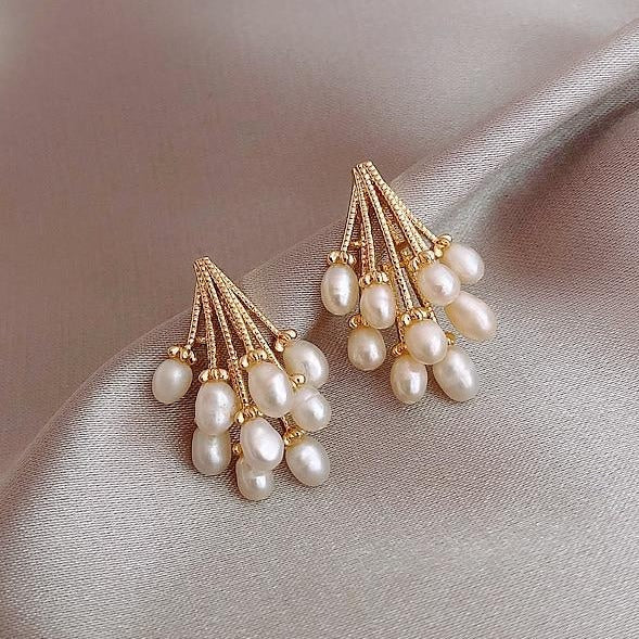 Pearl Rain Earrings - Elegant Pearl Earrings for Women, Lightweight & Versatile Design 1
