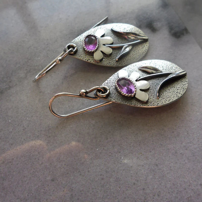 Retro Three Dimensional Flower Earrings 1