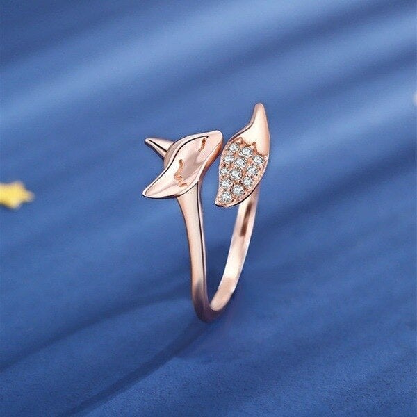 Rose Silver Fox Ring - Elegant Symbol of Strength and Resilience 4