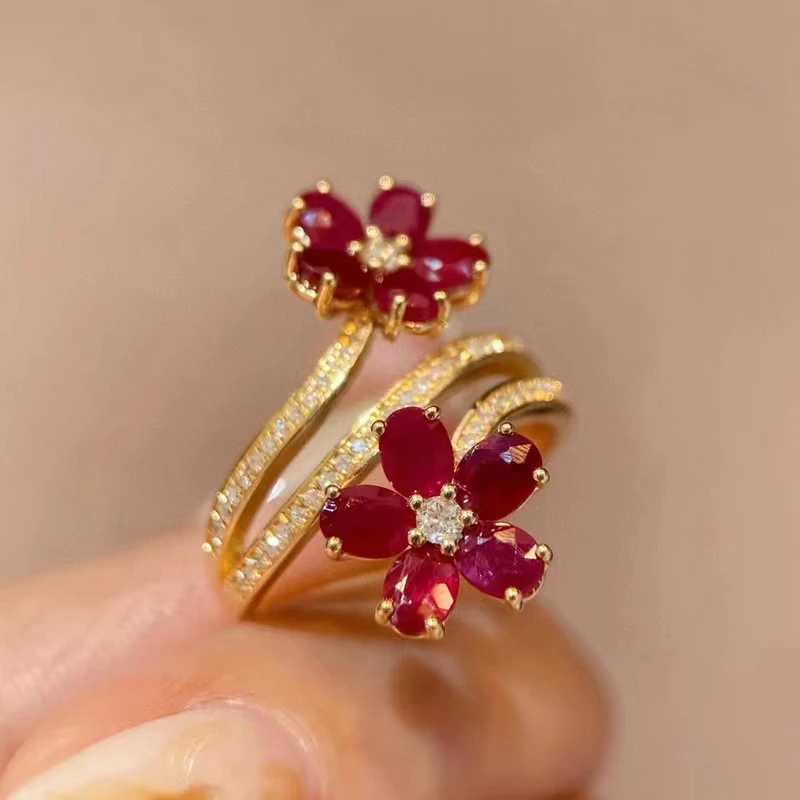 Spiral Red Daisy Gold Ring 0