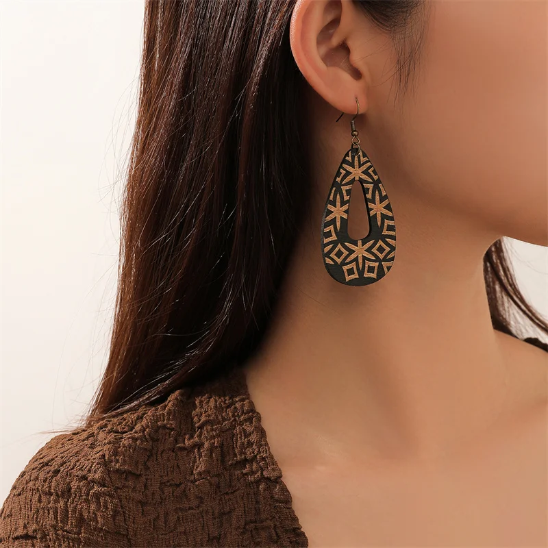 Vintage Black Hollow Drop Earrings 0