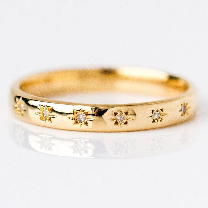 Vintage Gold Zirconia Ring - Timeless Elegance and Strength 0