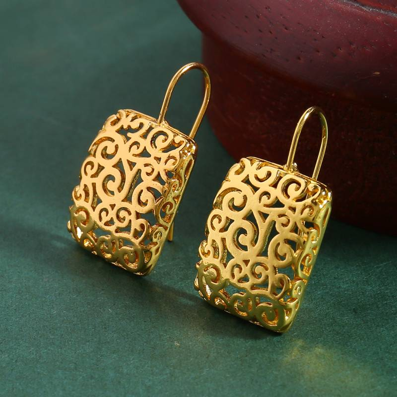 Vintage Golden Hollow Square Earrings 0