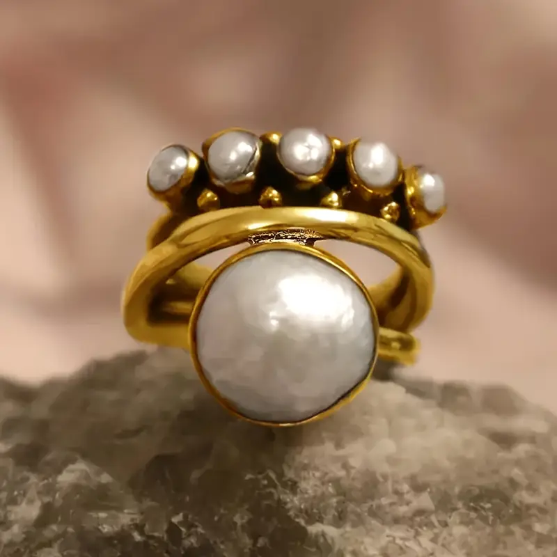 Vintage Golden Pearl Ring - Timeless Elegance for Every Occasion 0
