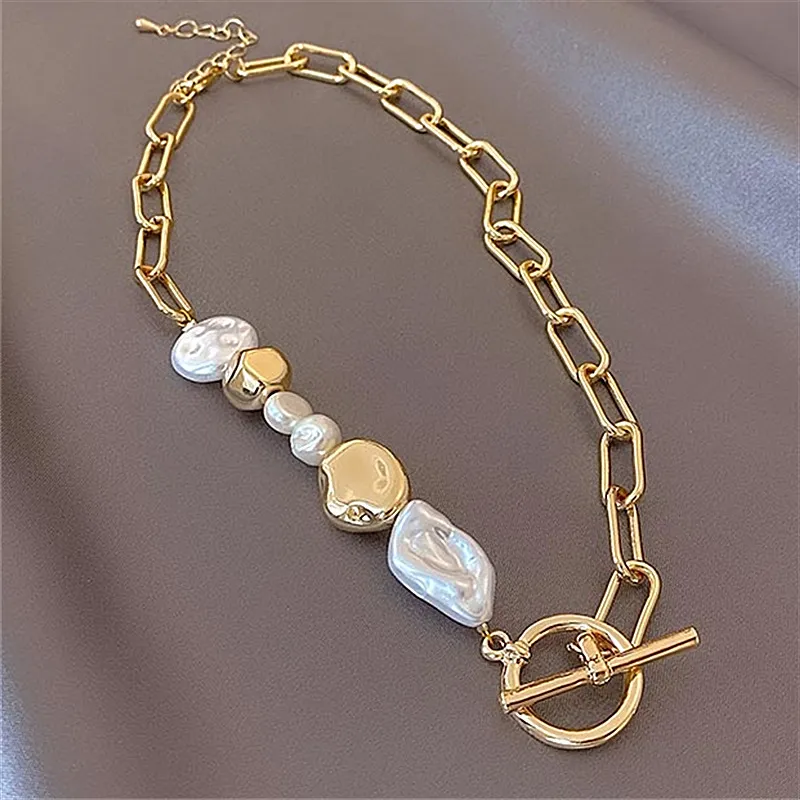 Vintage Golden Pearls Necklace 0