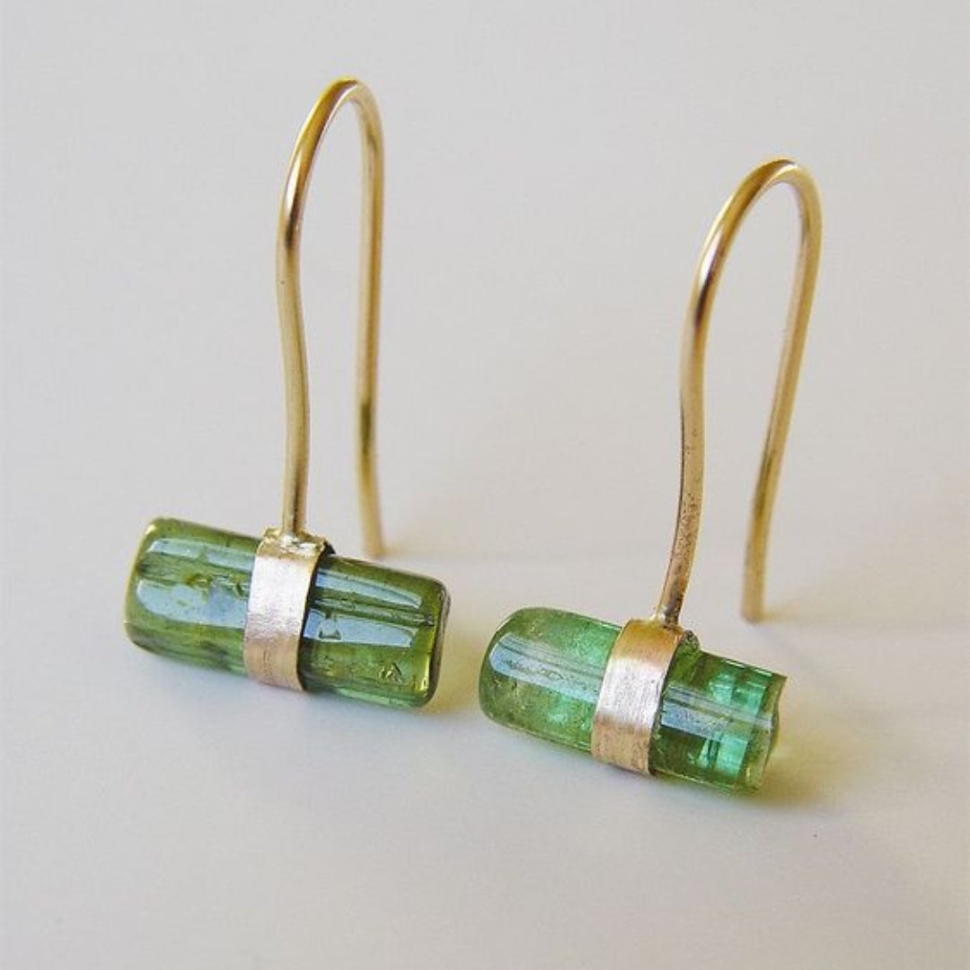 Vintage Green Stone Gold Earrings for Effortless Elegance 0