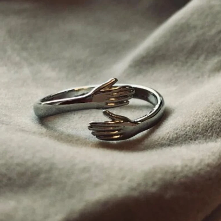 Vintage Hug Open Ring - A Timeless Symbol of Strength 0