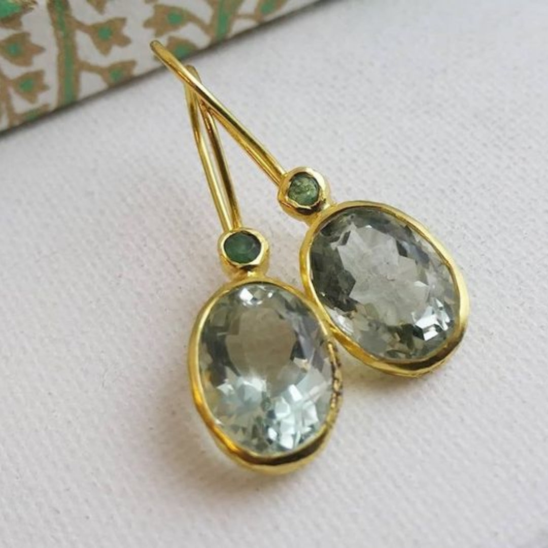 Vintage Olive Glass Gold Earrings 0