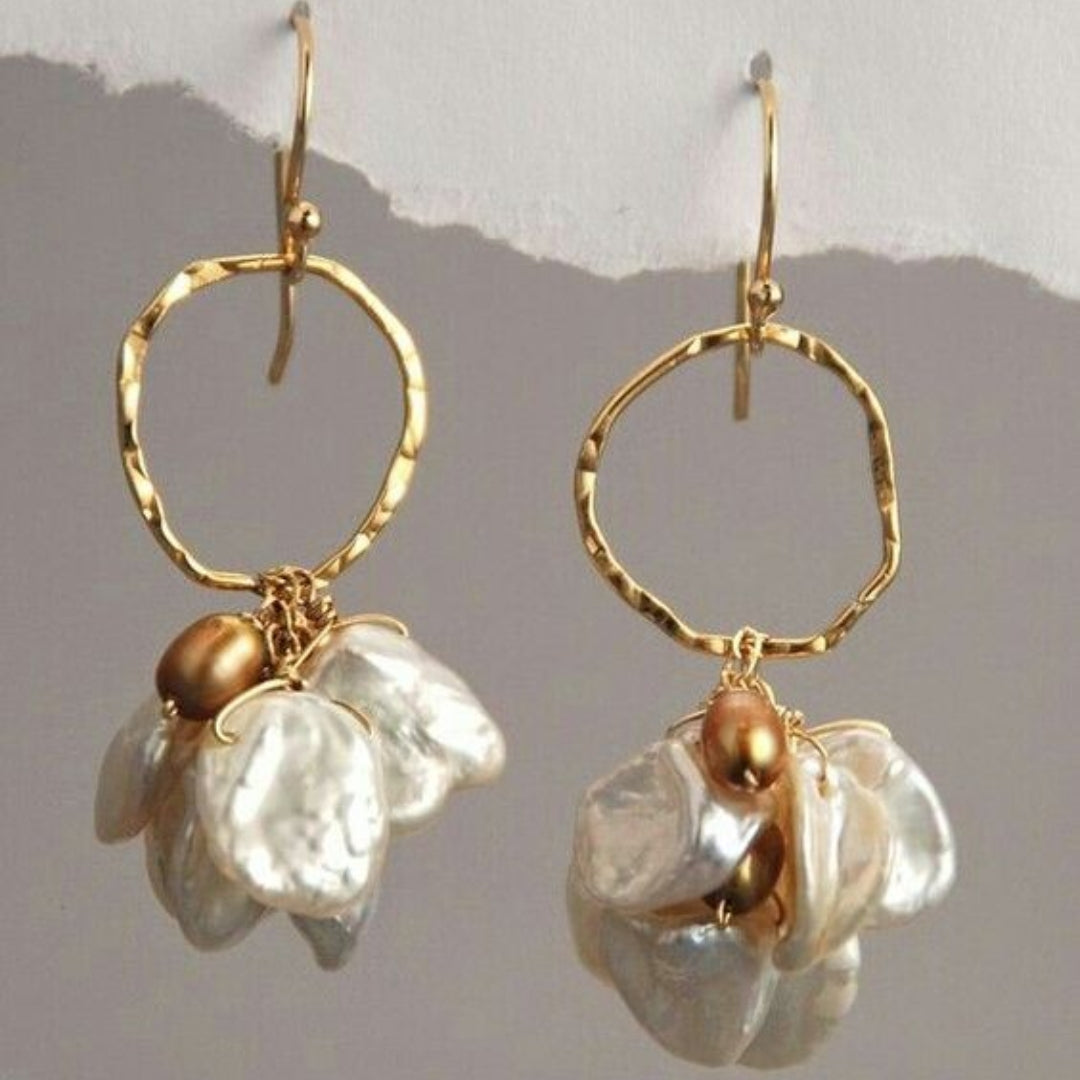 Vintage Pearl Flower Dangling Earrings for Effortless Elegance 0