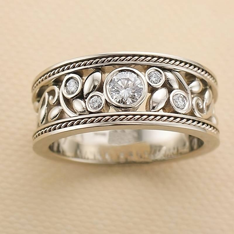 Vintage Silver Zirconia Ring - Timeless Elegance and Unique Design 0